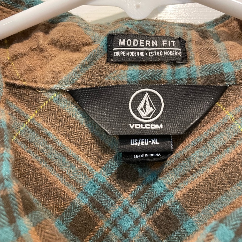 Volcom Xl Causual Button Down. Never Used Brand N… - image 2